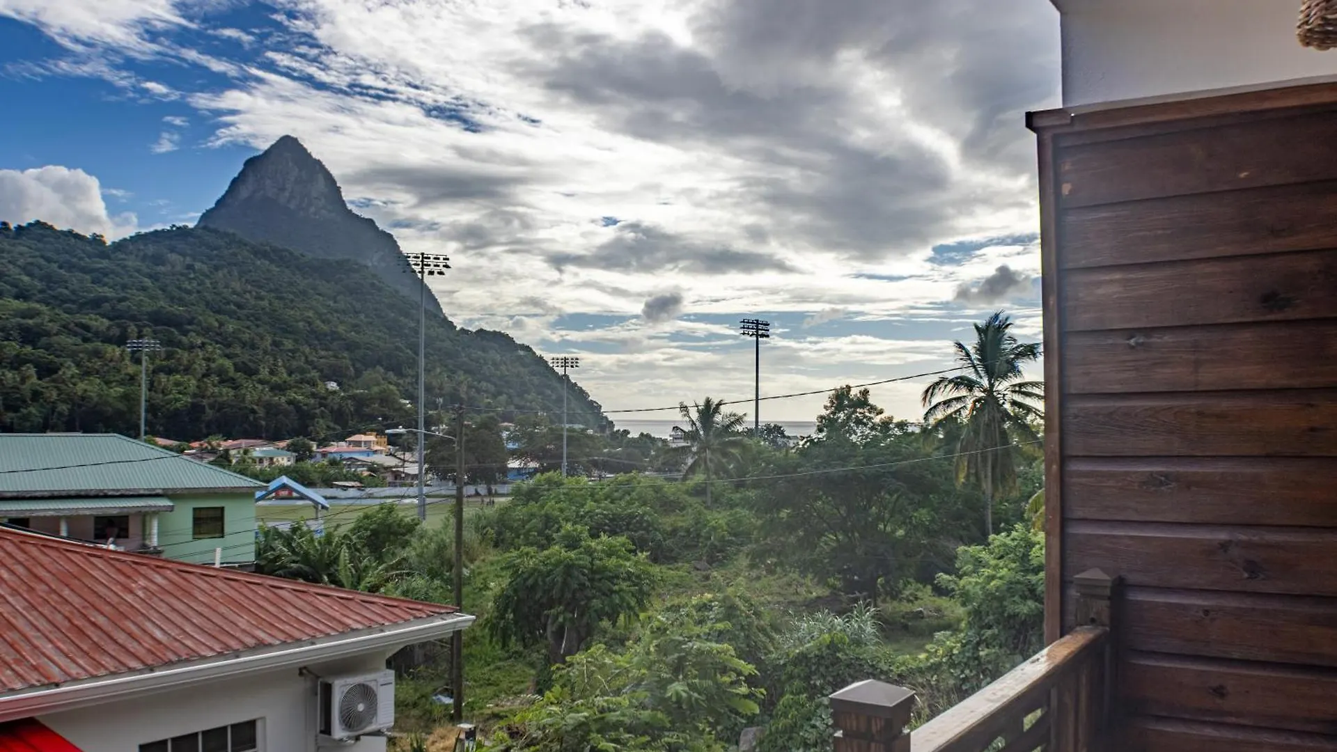 Frenz Mango Suites 1 Soufriere Apartment